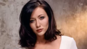 Lee más sobre el artículo Fallece la actriz Shannen Doherty, popular por actuar en la serie ‘Beverly Hills 90210’ y ‘Hechiceras’