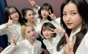 Lee más sobre el artículo El grupo femenino de K-Pop GFriend se reunirá para celebrar el décimo aniversario de su debut